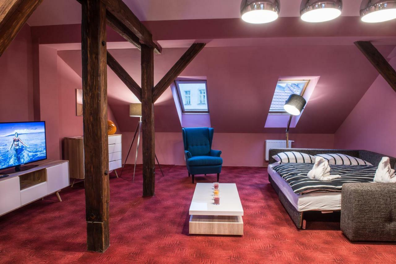 Apartamento Spacious&quiet Attic Flat In Centre + Parking Praga