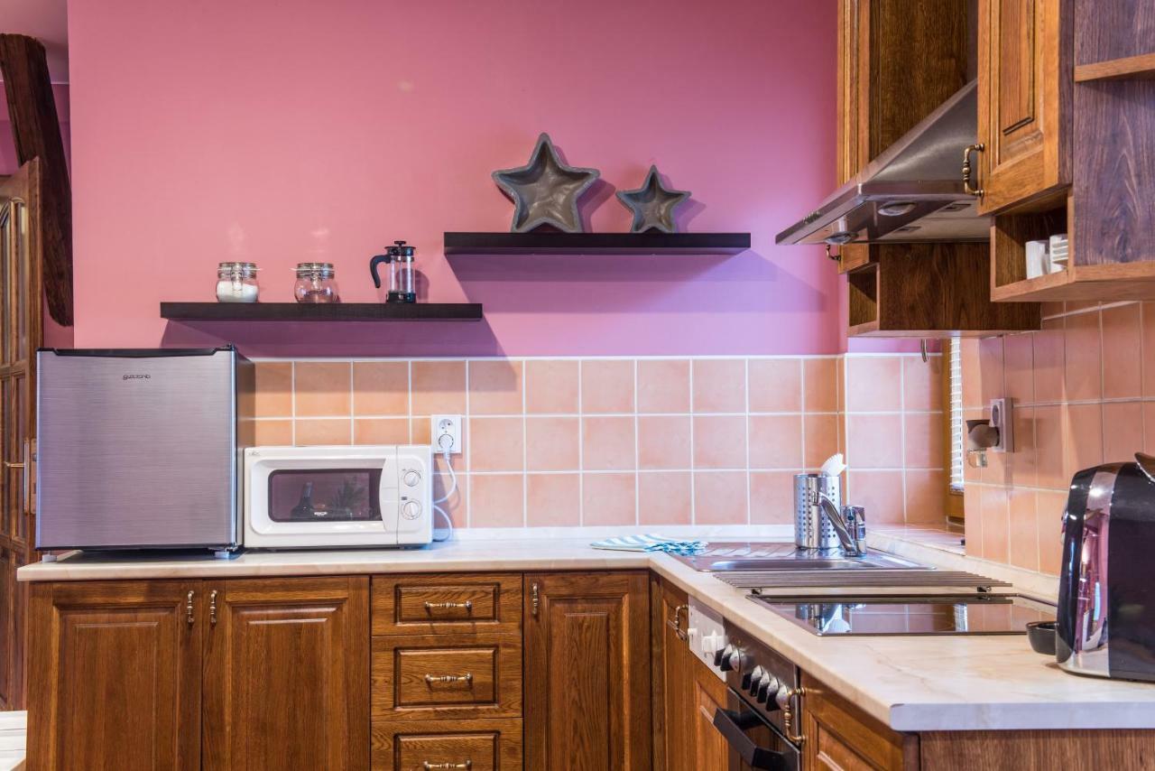 Spacious&quiet Attic Flat In Centre + Parking Praga