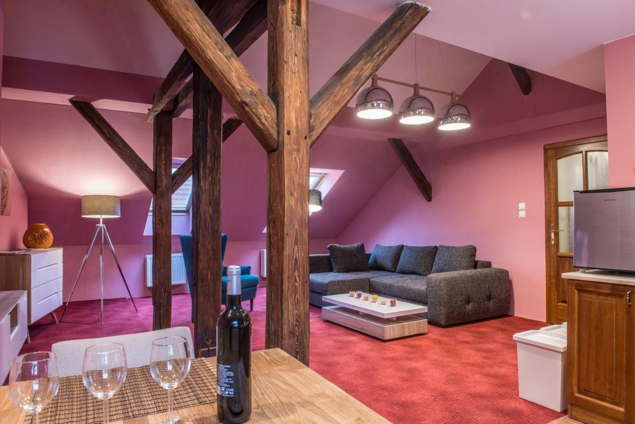 Apartamento Spacious&quiet Attic Flat In Centre + Parking